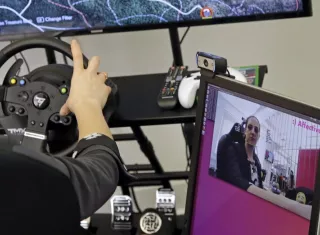 Las empresas y los municipios chinos ya están utilizando cámaras inteligentes para avergonzar a los jaywalkers en tiempo real y vigilar a las minorías étnicas. Foto: AP