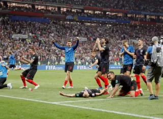 Jugadores de Croacia celebran el triunfo. Foto. AP