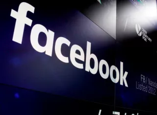 El colapso de acciones del jueves vaporizó $ 119 mil millones del valor de mercado de la compañía. AP