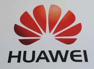 En el segundo trimestre, Huawei disparó sus ventas un 41 %, hasta 54,2 millones de unidades. EFE