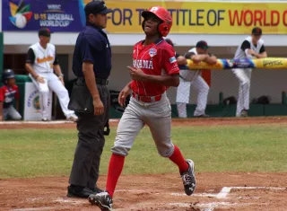 Panamá venció ayer fácilmente a Alemania y hoy inicia la etapa decisiva del Mundial Sub-15 de Béisbol. Foto: Fedebeis
