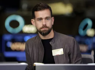 CEO de Twitter Jack Dorsey siendo entrevistado en el piso de la Bolsa de Nueva York. AP Archivo