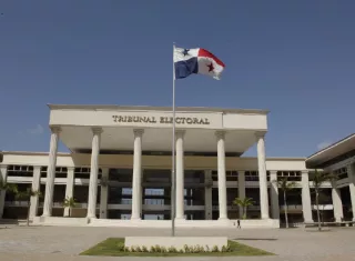 Vista general externa de las instalaciones del Tribunal Electoral de Panamá. Foto: Archivo