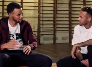 Curry y Neymar conversan de sus carreras, y anécdotas en una iniciativa del portal The Players Tribune. Foto: Twitter 
