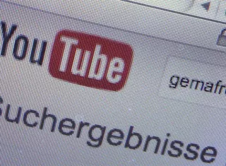 Además de YouTube y Google, la medida propuesta por el Parlamento Europeo también afectaría a otros de los mayores actores online como Facebook, Twitter y las plataformas de música en &quot;streaming&quot;. EFE/Archivo