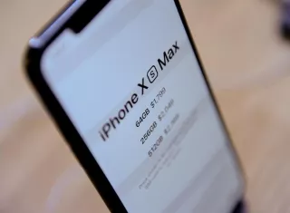 Algunos ejecutivos de esas proveedoras han mostrado frustración por esas reducciones en los encargos y también preocupación por la capacidad de Apple para estimar la demanda de sus productos desde que comenzó a lanzar 3 modelos en lugar de dos en 2017.