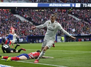  Gareth Bale festeja su anotación en el Metropolitano stadium. Foto: AP