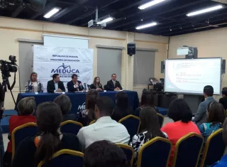 El anuncio fue realizado en medio de una conferencia de prensa. Foto: Jean Díaz