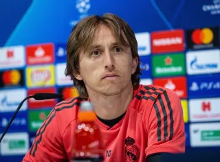 Luka Modric, durante la rueda de prensa tras el entrenamiento previo al partido de Liga de Campeones frente al Ajax, esta mañana. / EFE 