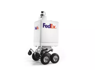Fotografía cedida por la compañía de mensajería FedEx donde se aprecia el "SameDay Bot", un robot diseñado para llevar a cabo entregas de productos a domicilio, presentado este miércoles en San Francisco, California (EE. UU.). EFE/FedEx