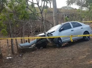 Auto colisionado. Foto/ Tahys Domínguez  