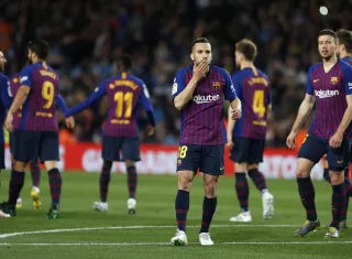 Jordi Alba celebra su gol ante el Real Sociedad. Foto: AP
