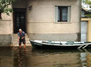 Inundaciones provocadas por fuertes lluvias.