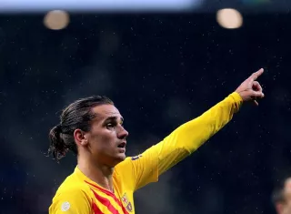 El delantero francés del FC Barcelona, Antoine Griezmann, durante el partido ante el Atlético de Madrid. Foto: EFE