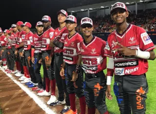 El partido se jugó el estadio Roberto “Flaco Bala” Hernández de la ciudad de Las Tablas. Foto: Fedebeis