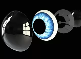 Piezas de lente inteligente MojoLens. Foto: EFE/Mojo Vision.