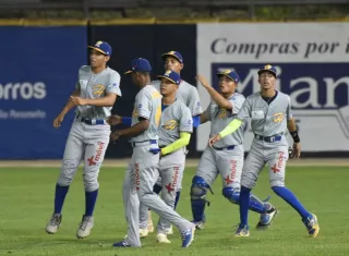 Los herreranos festejan. / Fedebeis