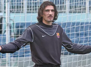  El exfutbolista turco  jugó 2004 a 2006 jugador del Barcelona.