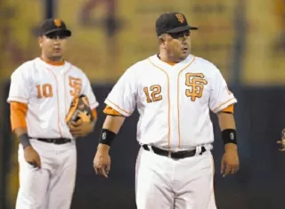 Norman Cardoze hijo (izq.) y su padre del mismo nombre, dieron positivo al coronavirus. 