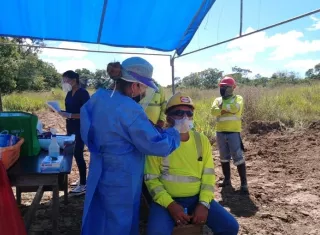 Minsa realizó pruebas rápidas de COVID19, en un proyecto de construcción.