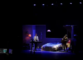 No era un formato nuevo, pero el encierro impuesto por la pandemia de covid-19 impulsó en 2020 los conciertos en "streaming" a otro nivel. EFE