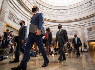 Los 100 senadores ejercerán como jurado del conocido en Estados Unidos como &quot;impeachment&quot;. EFE