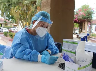 El Minsa reportó hoy que se mantienen activos 6,450 casos de COVID-19