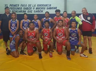 La Selección de Lucha Olímpica de Panamá Juvenil y de Cadetes. Foto: Cortesía