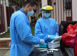 El Equipo de Respuesta Rápida, realizó barrido casa por casa en el sector de Brisas del Golf.