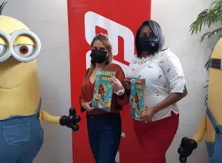 Las felices ganadoras. Foto/Víctor Arosemena