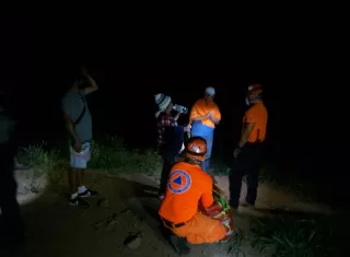 La pareja fue rescatada por unidades del Sinaproc