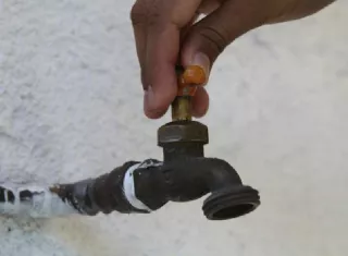 Muchos residentes de Panamá Oeste consideran que las autoridades ya ni se preocupan por brindar una solución permanente. Foto / Galería Epasa.