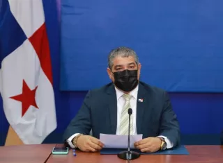 Ministro de Salud, Luis Francisco Sucre.