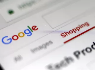 Google citó a los organismos reguladores, a los portales de internet y a la industria publicitaria como "actores" con los que deben mantener más conversaciones para que puedan adaptarse a un escenario futuro libre de "cookies". EFE