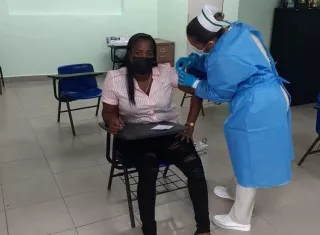 En el circuito 3-2 se utilizó la logística terrestre, acuática y área para poder trasladar al personal de salud y de apoyo a las áreas de difícil acceso. 