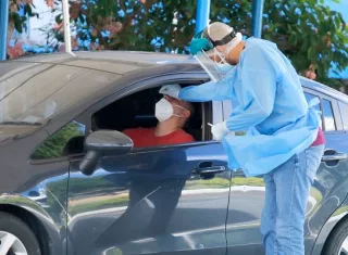 El reporte del Minsa también da cuenta de que se 12,387 pacientes mantienen la enfermedad del SARS-CoV-2 activa.