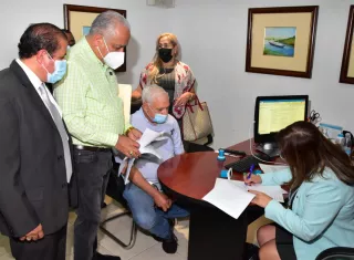 Con esta iniciativa, los abogados podrían pagar prisión de hasta 10 años, inhabilitación de funciones y pérdida de la idoneidad. 