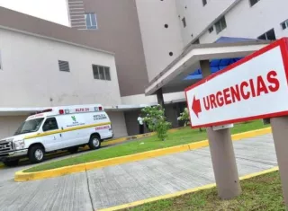 Vista general de la entrada de acceso al área de urgencias del hospital del Este. Foto: Archivo