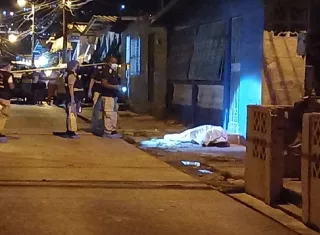 Al parecer Raúl caminaba por la vereda cuando de pronto unos sicarios aparecieron, a la altura de una escalera que se ubican en el lugar y abrieron fuego. Foto: Aelxander Santamaría