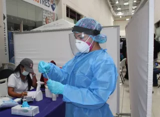 Un total de 2,455 contagiados mantienen activa la enfermedad.