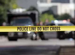 Vista de un área acordonada luego de un tiroteo en EE.UU., en una fotografía de archivo. EFE