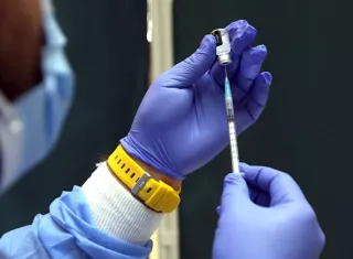 En Panamá en la última jornada se aplicaron 6,680 pruebas, de las cuales 268 casos dieron positivo. EFE Ilustrativa