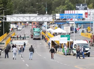 Fotografía de archivo de la frontera entre Colombia y Ecuador. EFE/