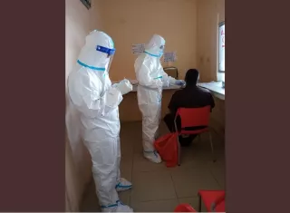 Equipo de Respuesta Rápida y el Equipo Unificado de Trazabilidad continua con la toma de hisopados.