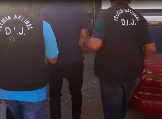 Al señalado se le vincula a delitos contra la libertad individual en la modalidad de secuestro, mediante la operación Valkiria, en perjuicio dos personas en la provincia de Herrera.