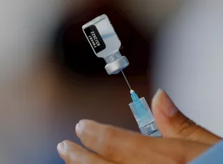 El fármaco podrá ser administrado a menores de entre 6 meses y 5 años. EFE