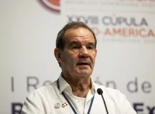 Imagen del archivo del 2021 de entonces ministro de relaciones exteriores de Chile, Andrés Allamand, durante una rueda de prensa en Santo Domingo (República Dominicana). EFE