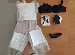 Faja forrada con droga.