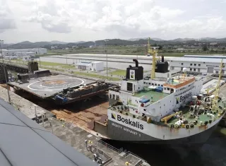 La pandemia sorprendió a una economía panameña que vivía un período de ralentización que comenzó en el 2013, tras un pico de expansión del PIB de 10,6 % el año anterior. EFE