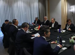 Imagen de las negociaciones entre Rusia y Ucrania esta semana en la localidad turca de Antalya. EFE